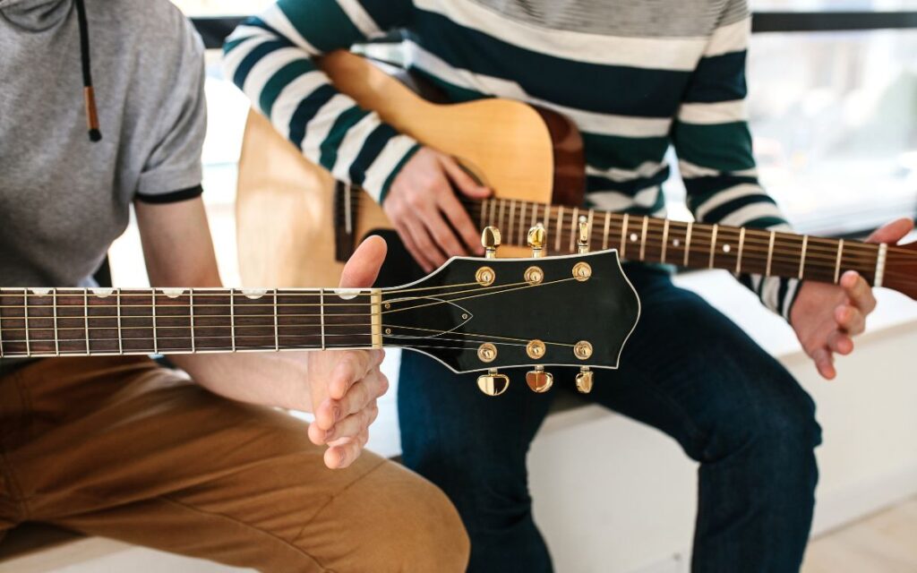 9 Best Apps to Learn Guitar Like a Pro